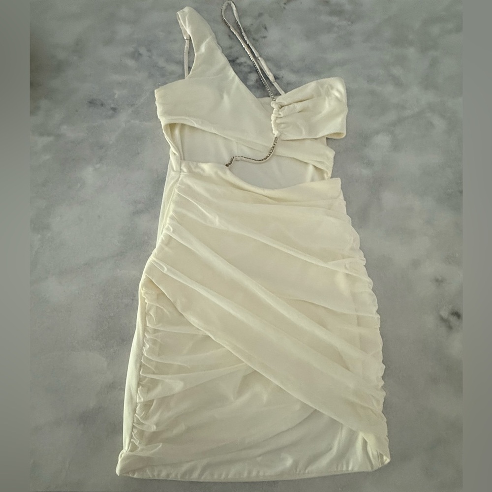 Oh Polly-Roscoe Asymmetric Ruched Mini Dress in Ivory/size US 2 UK 6